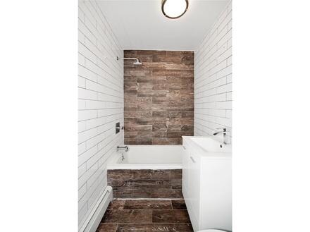 Bathroom - 780 Madison St