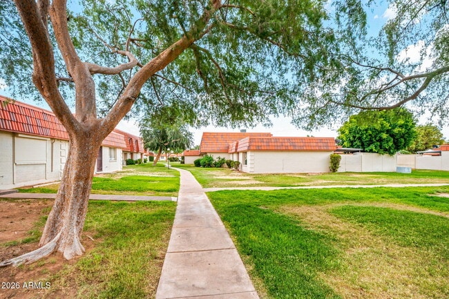 Building Photo - 7849 N 49th Ave