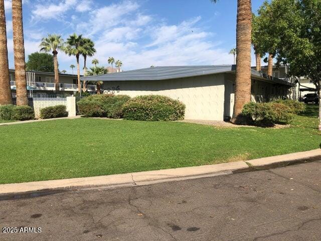 Foto del edificio - 6834 E 4th St
