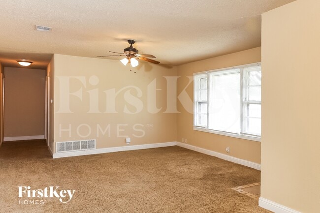 Building Photo - 1103 Warden St