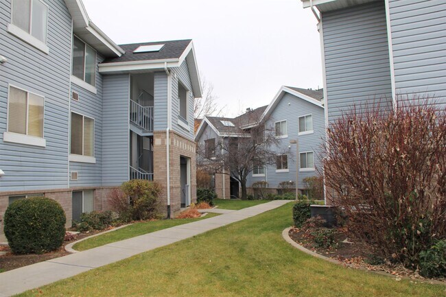 Building Photo - 1525 N 550 W