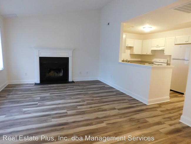 Building Photo - 2 br, 1 bath Apartment - 1530 College Way