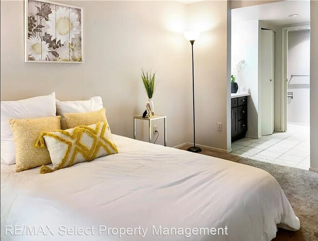 Building Photo - 2 br, 2 bath House - 611 SW 5th Ct  Unit A303