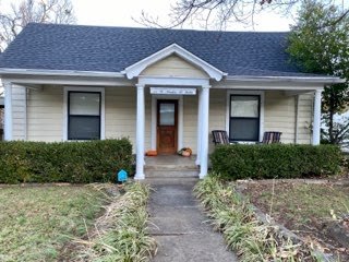 Primary Photo - 204 W Meadow St