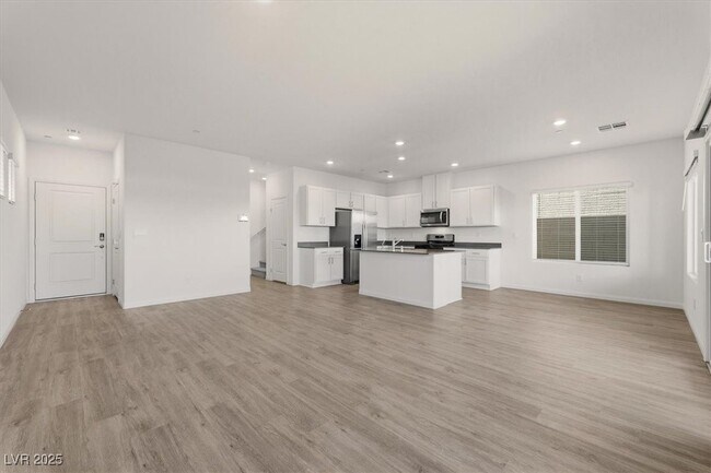 Foto del edificio - 502 Red Lovebird Ave