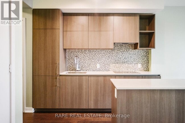 Photo du bâtiment - 1 Yorkville Ave