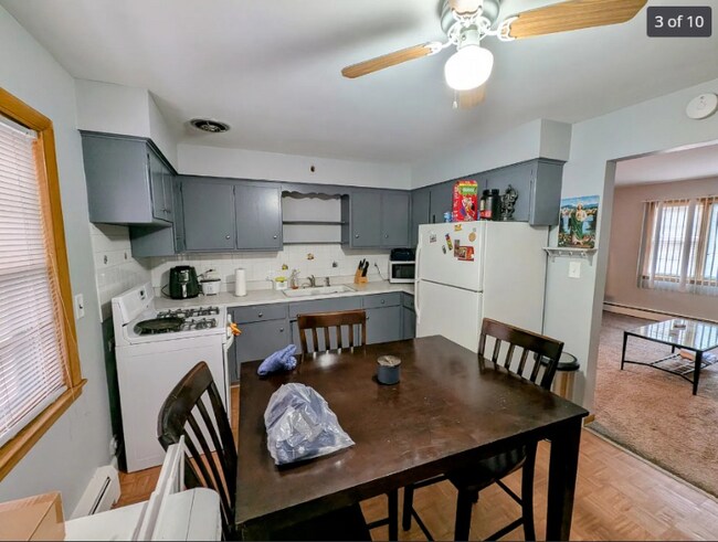 Foto del edificio - 7228 38th Pl