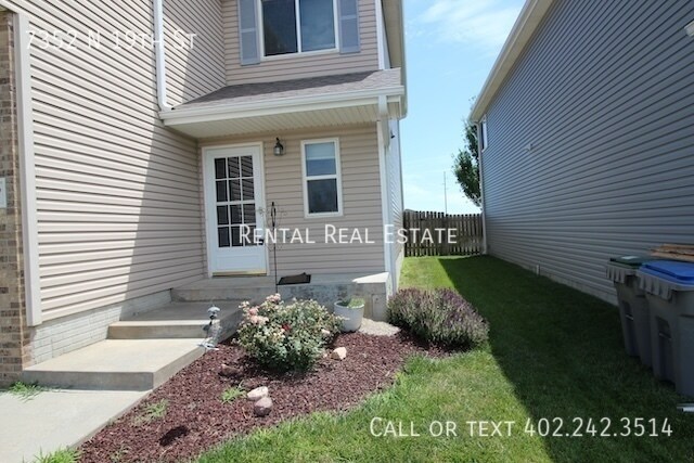 Building Photo - 7352 N 19th St