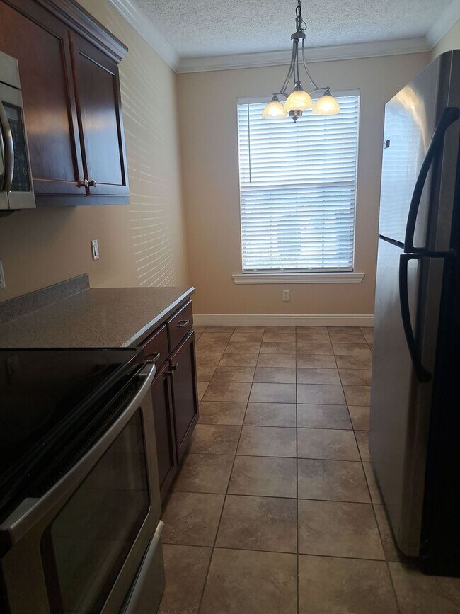 Foto del edificio - 2950 Palmetto Ridge Way