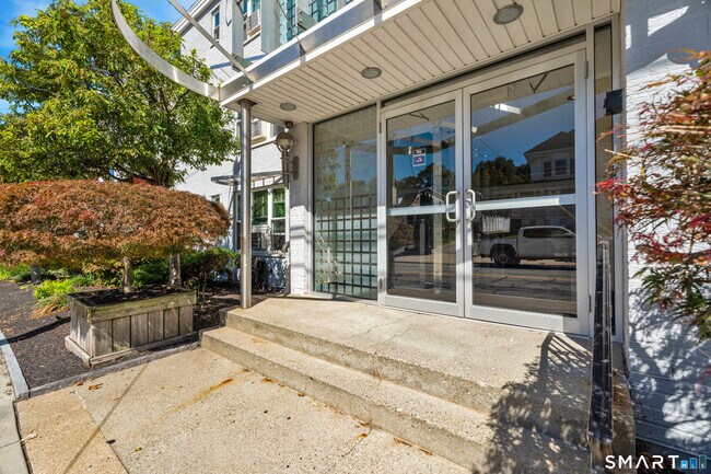 Foto del edificio - 184 Pequot Ave