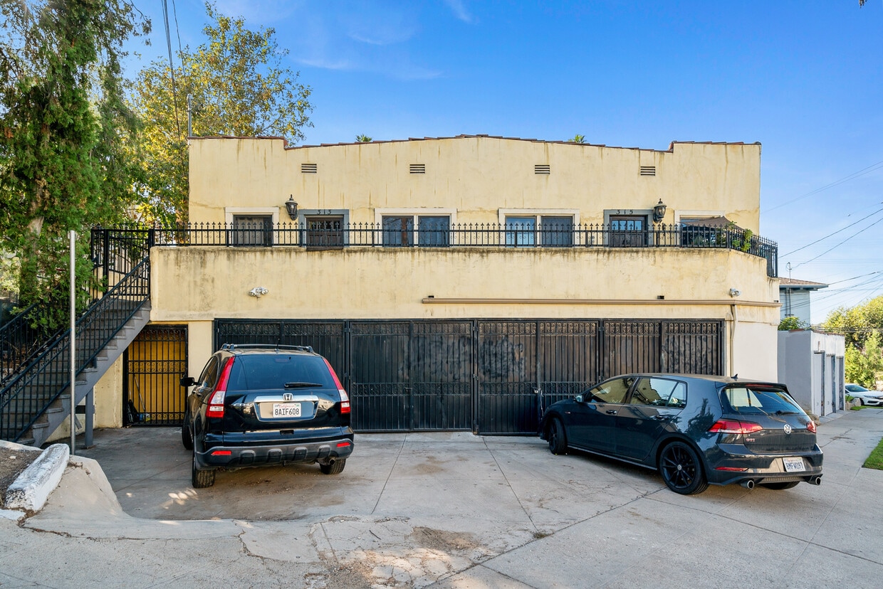 Primary Photo - 313 N Avenue 57