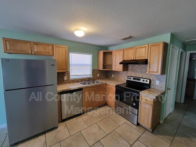 Foto del edificio - 2320 SW Fort King St