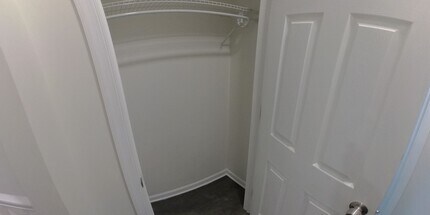 Building Photo - 1117 S Wilton St