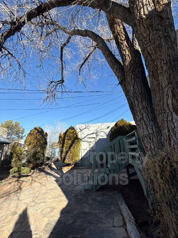 Foto del edificio - 3209 Burton Ave SE