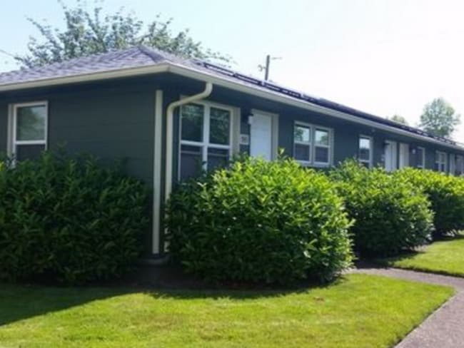 Building Photo - 1 Bedroom Apartment ~ Close to Campus ~ Cat Friendly