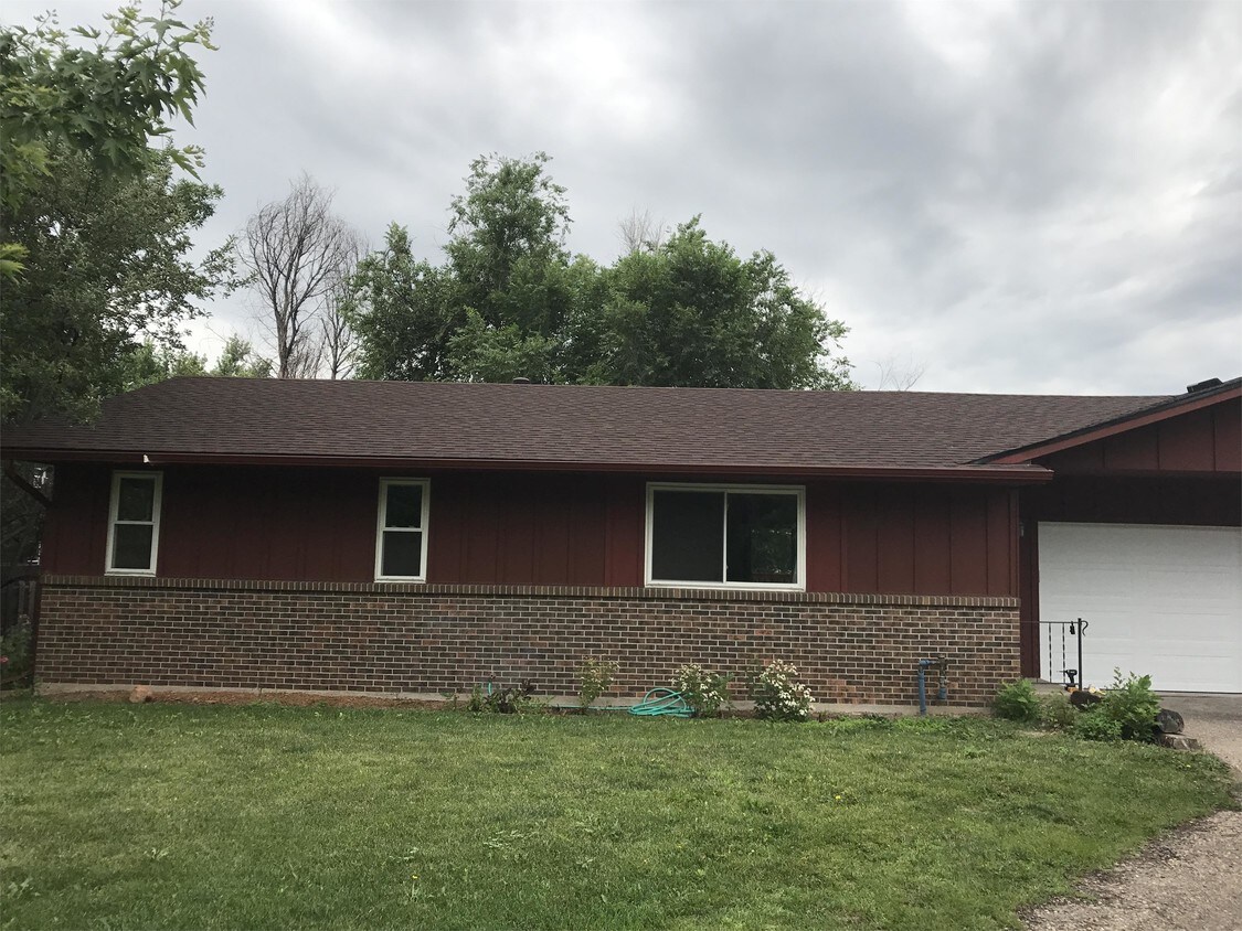 Primary Photo - 2664 Kalmia Ave