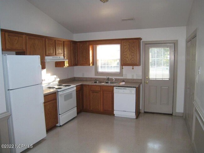 Foto del edificio - 137 Starling Rd