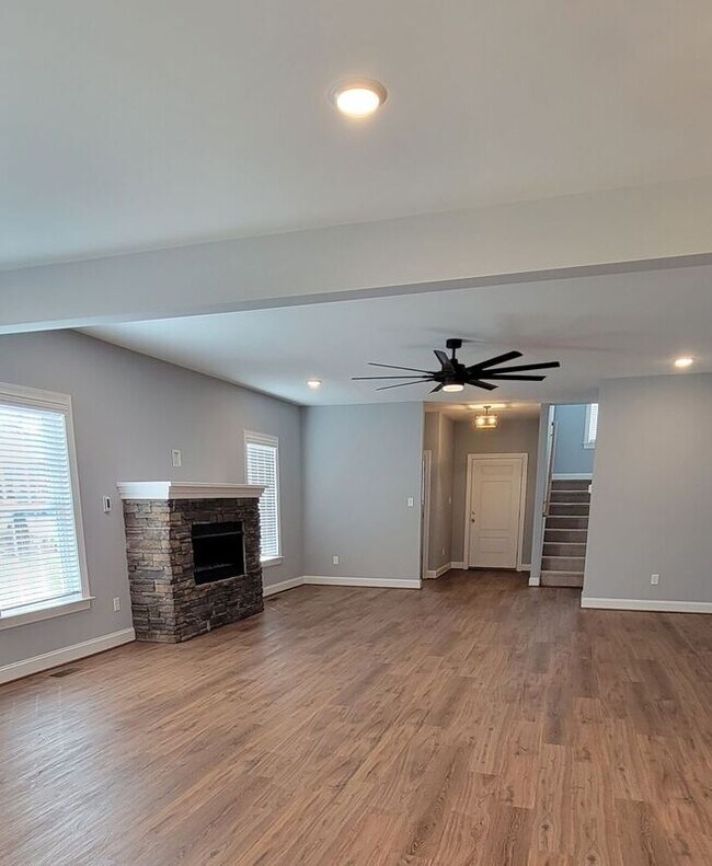 Building Photo - 4148 Tosh Ln