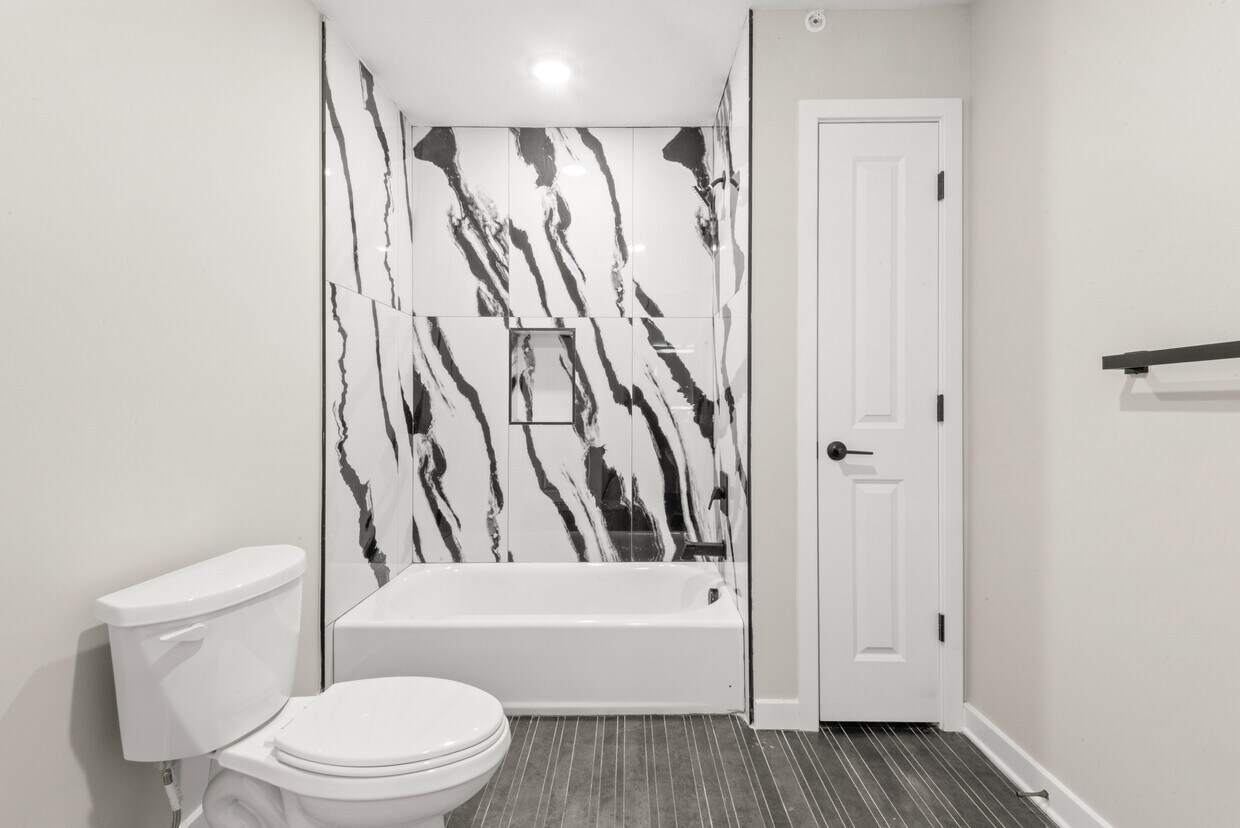 Foto principal - 108 Fleming Ave