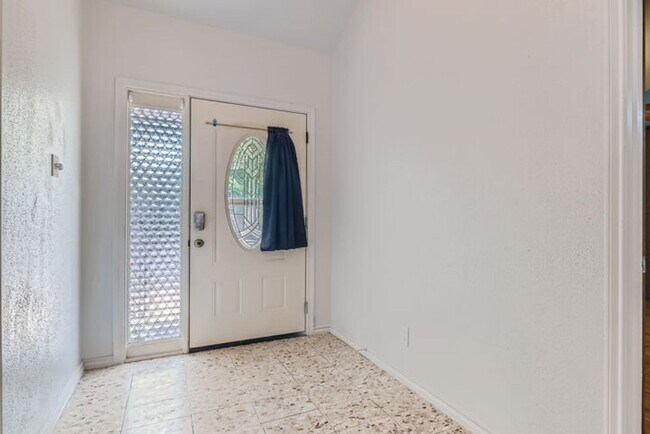 Foto del edificio - Charming 2BR/2 Bath Garden Home Great Location in San Antonio