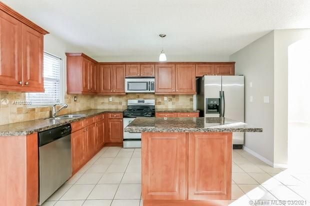 Foto del edificio - 9079 SW 157th Ct