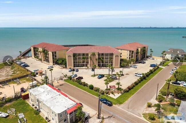 Foto del edificio - 301 W Houston St