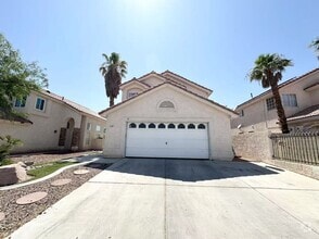 Building Photo - 1121 Olvera Way