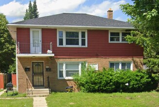 Building Photo - 8248 W Villard Ave