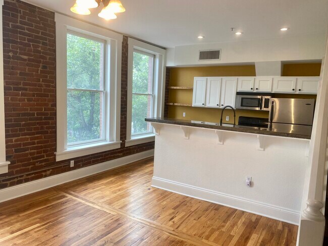 Kitchen - 3211 Zuni St