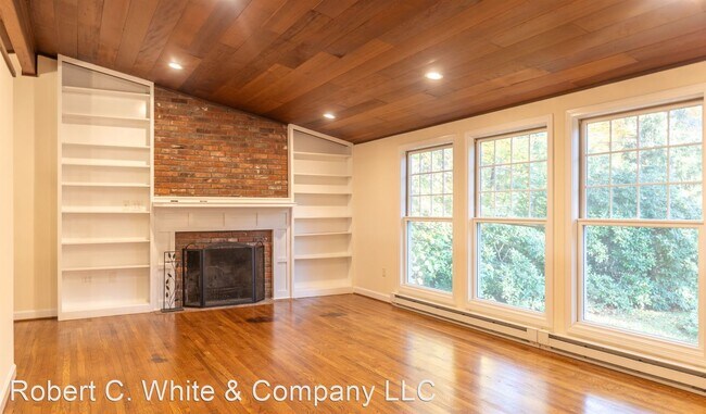 Building Photo - 3 br, 2.5 bath House - 221 Duck Hole Road