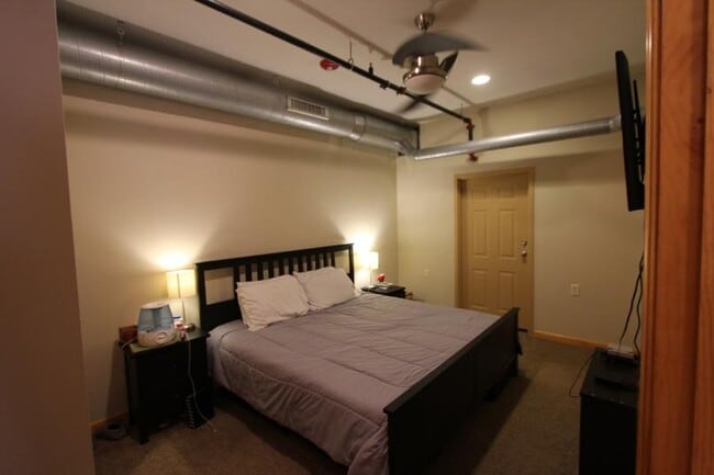 Photo - 709 Penn Ave Apartments