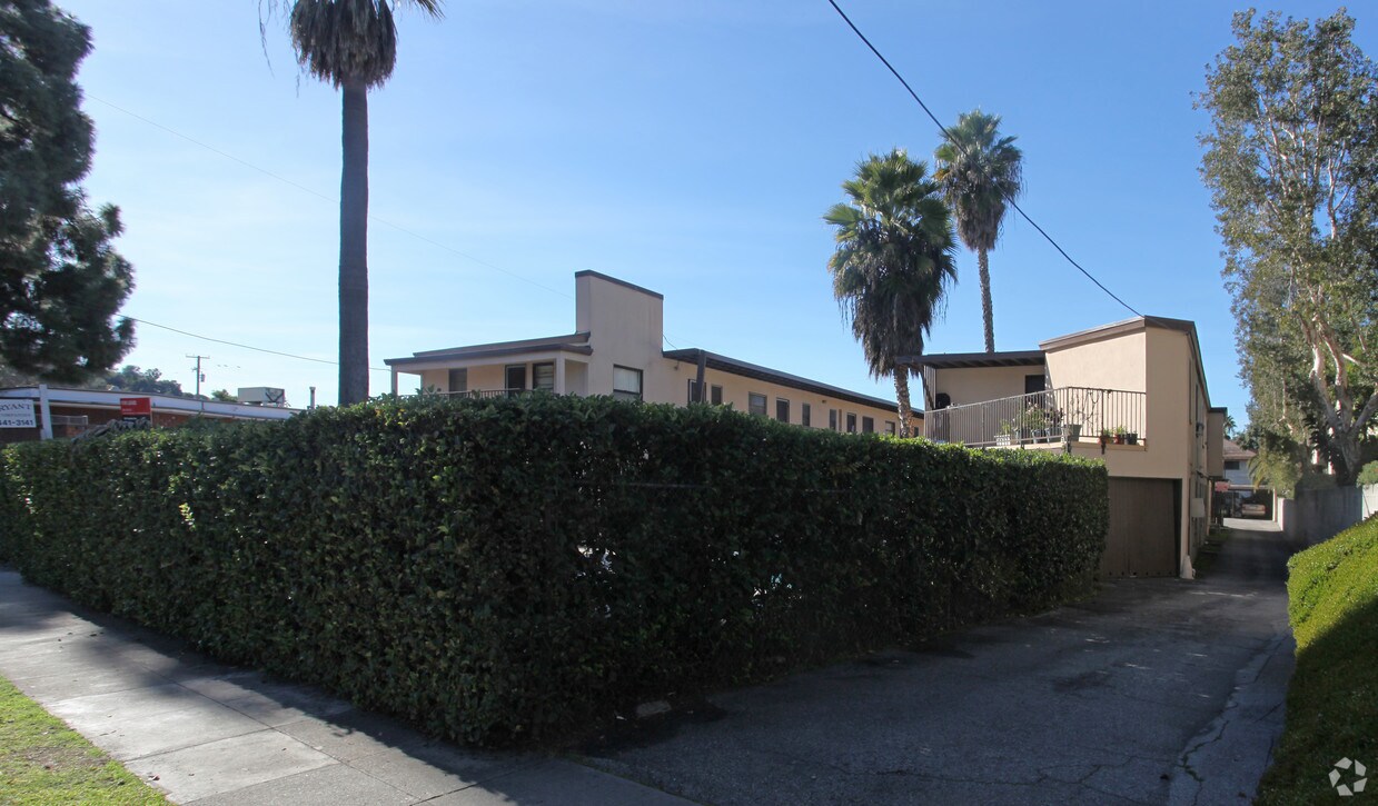 Building Photo - 308 Pasadena Ave