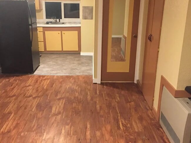 Building Photo - 1426 Orca St