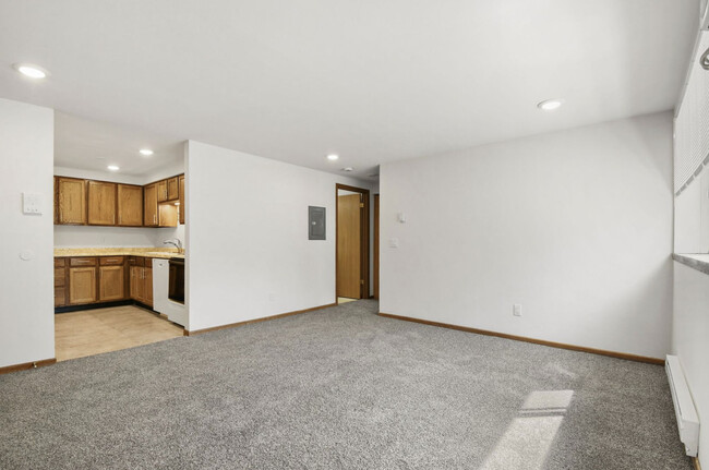 Living Room - Ridgeview Heights Apartments