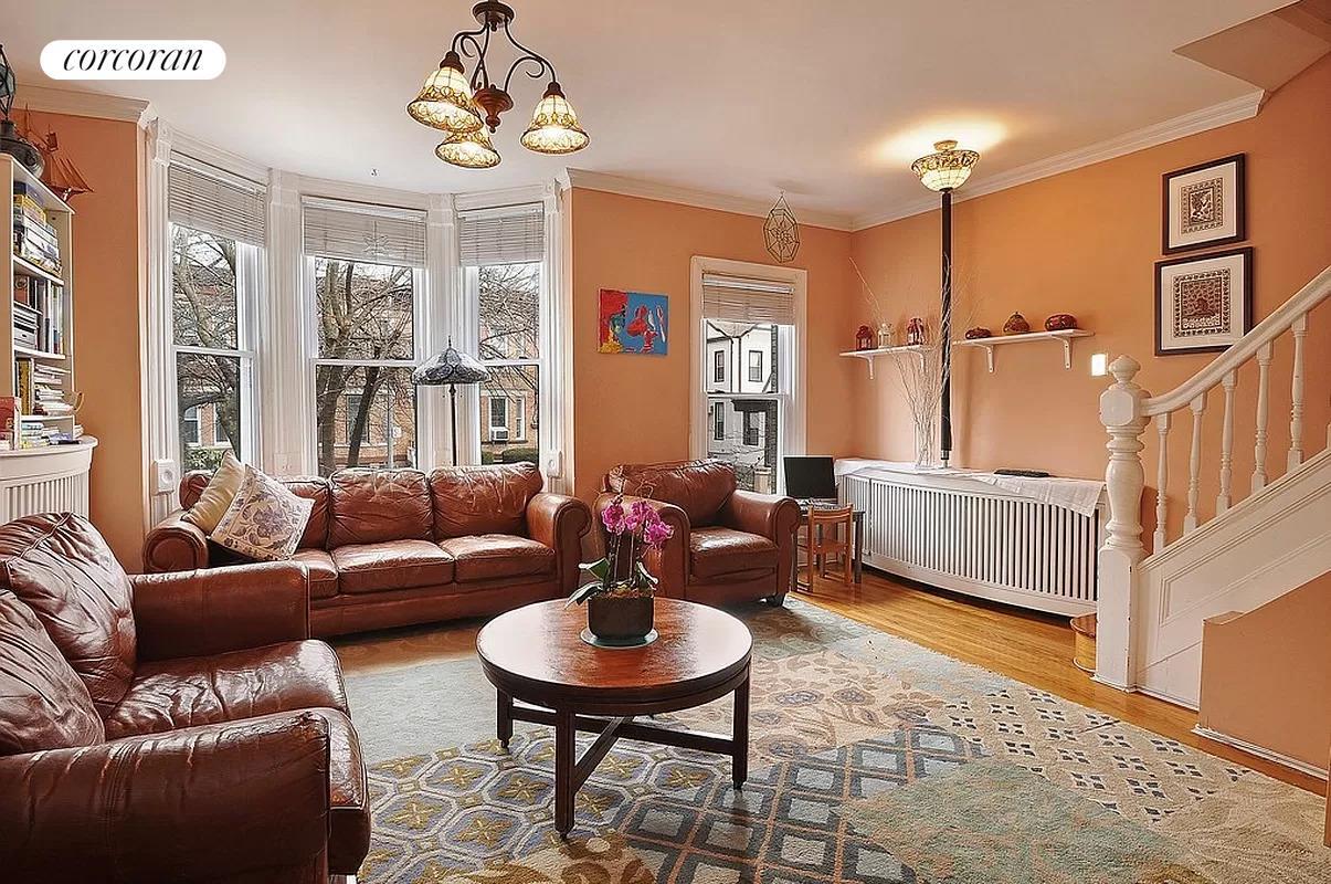 Primary Photo - 332 76th St