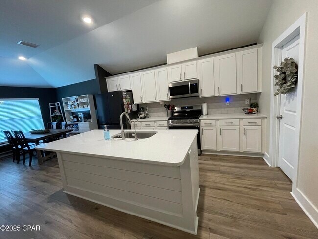 Foto del edificio - 226 Bayou Bend Ln