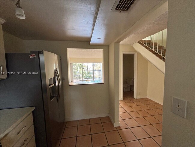 Building Photo - 210 NW 87th Ave