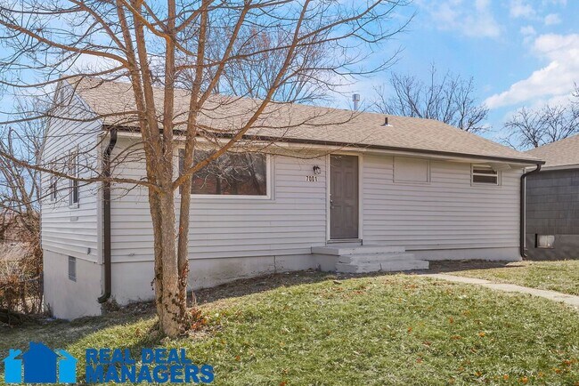 Building Photo - Spacious 4-Bedroom Home with 3 Full Baths ...