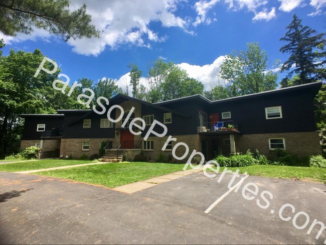 Foto del edificio - 502 Waverly Ave