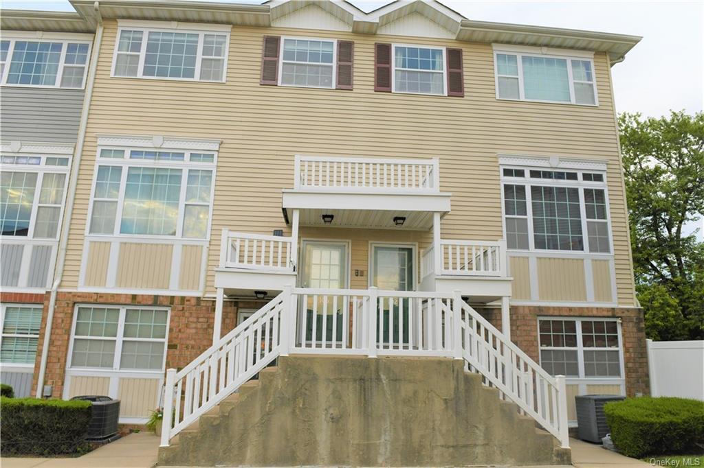 106 Heron Ln Unit 370, The Bronx, NY 10473 Condo for Rent in The