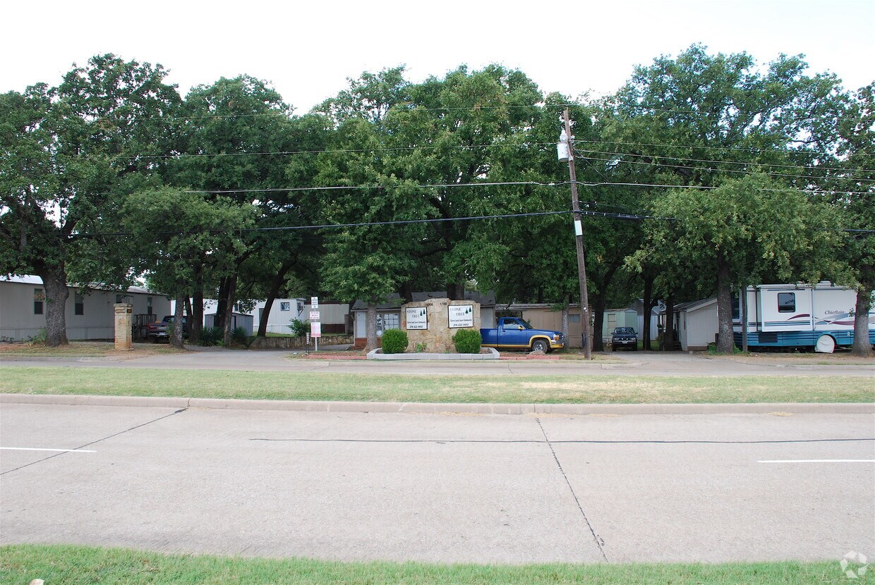 Foto del edificio - Stone Tree MHC