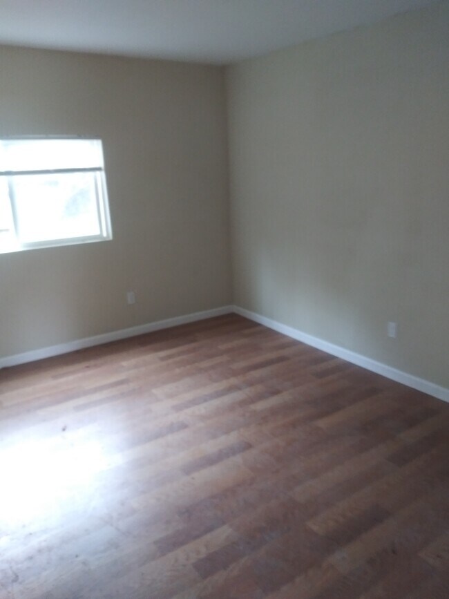 Foto del edificio - 1325 66th St