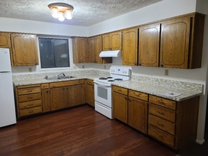 Building Photo - 238 Dale Dr