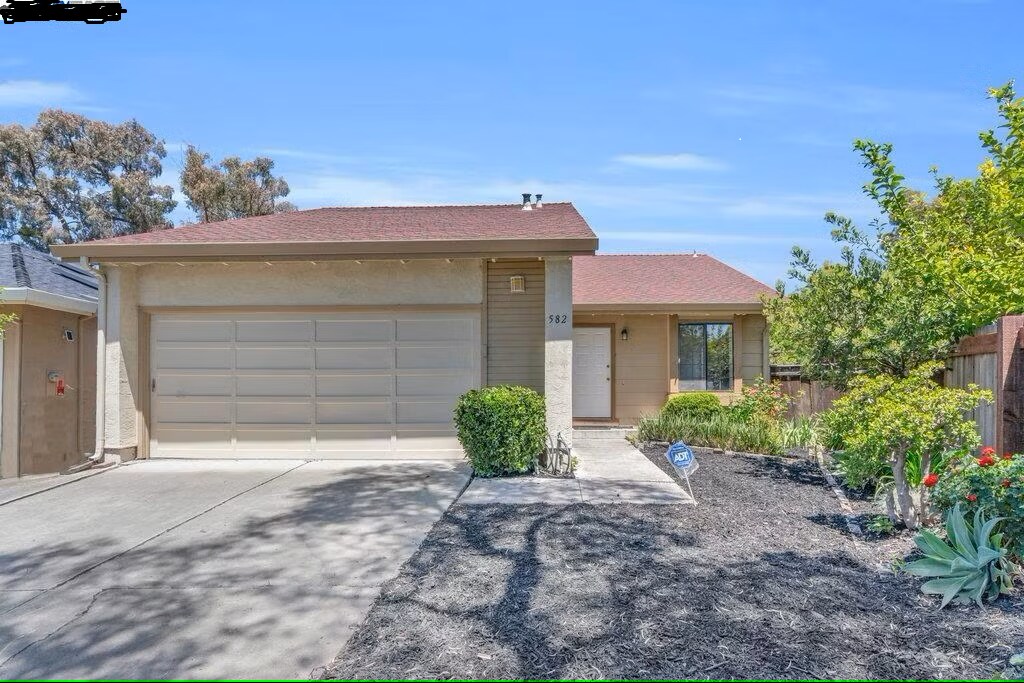 Foto principal - 582 Old Evans Rd
