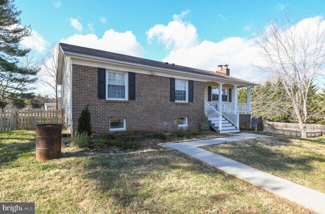 Building Photo - 31182 Catharpin Rd