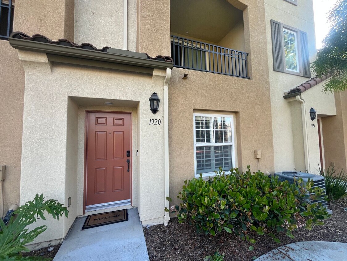 Foto principal - 3 Bed / 2.5 Bath Condo-Townhome in Otay Ranch