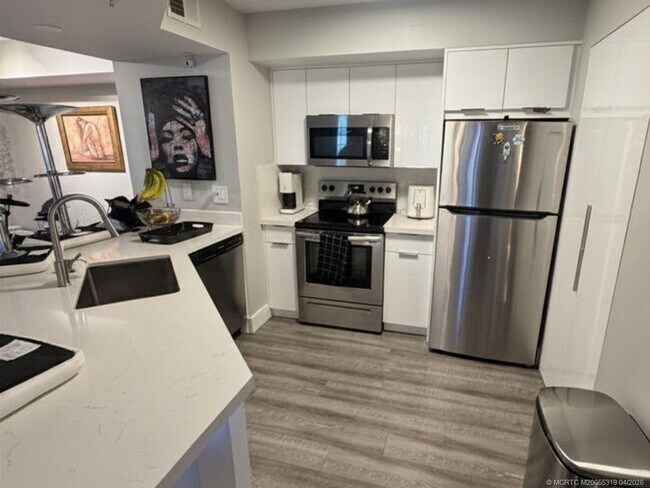 Foto del edificio - 3765 NW Mediterranean Ln