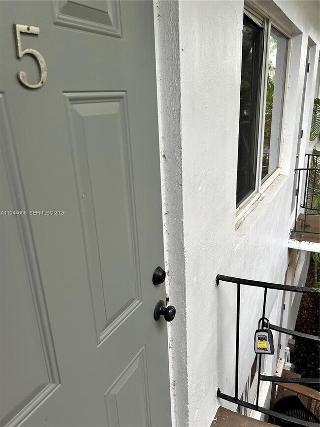 Foto del edificio - 92 Hendricks Isle