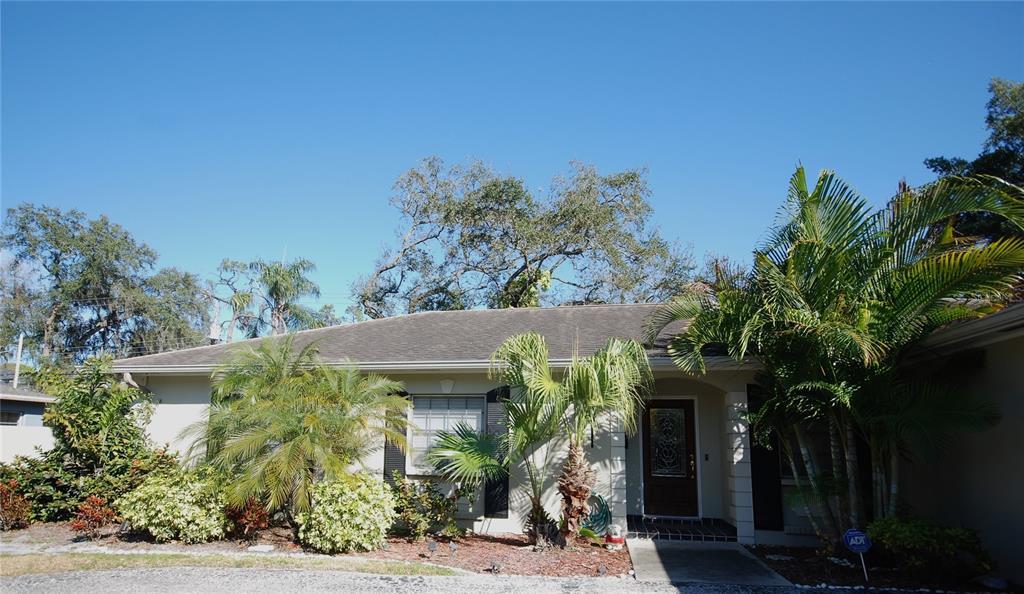 Primary Photo - 810 S West Shore Blvd