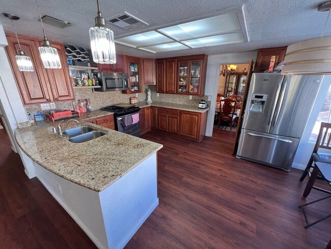 Building Photo - 4BD/3BA HOME IN SPRING VALLEY W/ SOLAR, POOL & SPA!